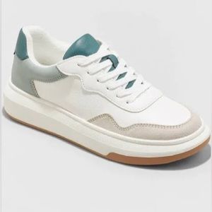 Target - Universal Thread Shoe - Size 8